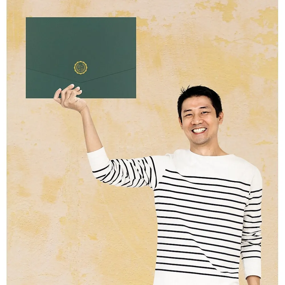 Awards & Certificates*Great Papers Hunter Certificate Holders, 9.375" x 12", Green, 5/Pack (20103780)